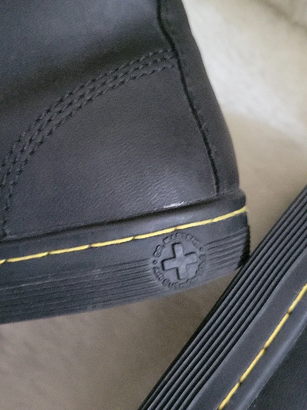 DR MARTENS Shoreditch Greasy Women's Combat Boots. Size 7 L. Black Boots. - Picture 12 of 16